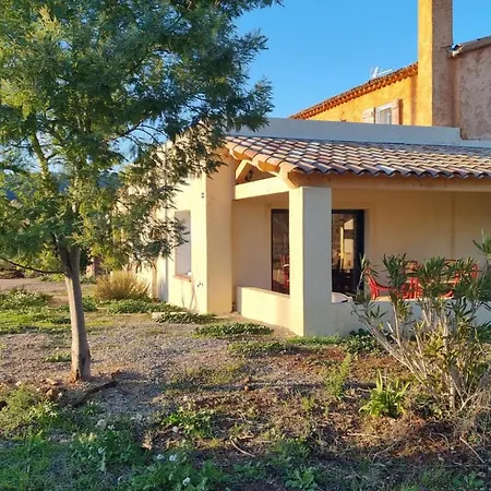 Gitedeprovence Le Castelet