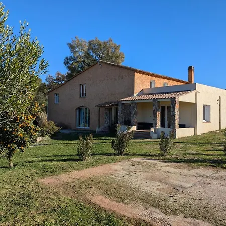 Holiday home Gitedeprovence Le Castelet La Motte (Var)